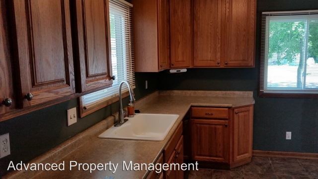 Foto del edificio - 3 br, 1 bath House - 2425 Buttonwood Drive