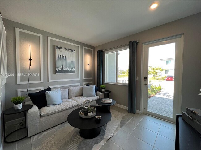 Foto del edificio - 680 SE 13th Ct