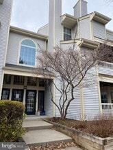 Building Photo - 102 Sequoia Ct