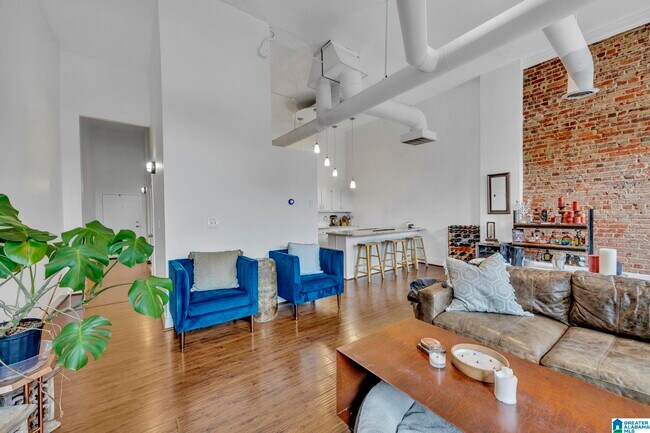 Foto del edificio - 2112 Morris Ave