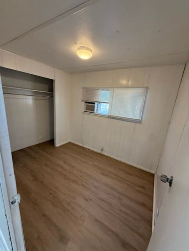 Building Photo - 215 Weeks Rd