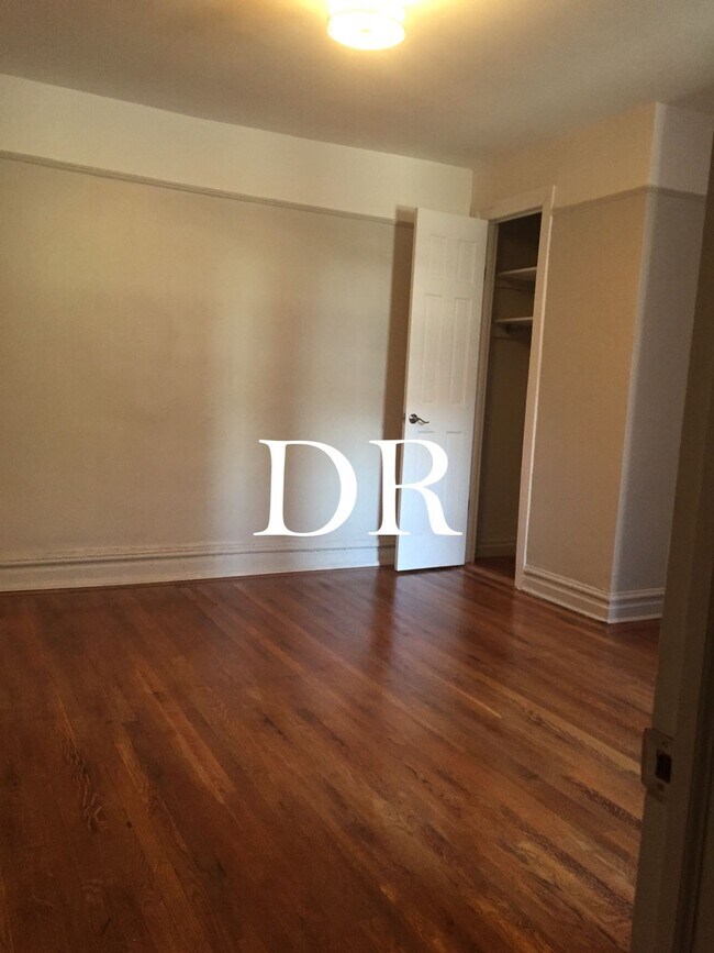 Foto del edificio - 800 E 17th St