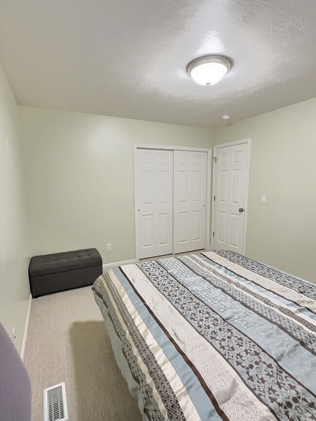 Foto del edificio - 8156 S Bear Lake Ct