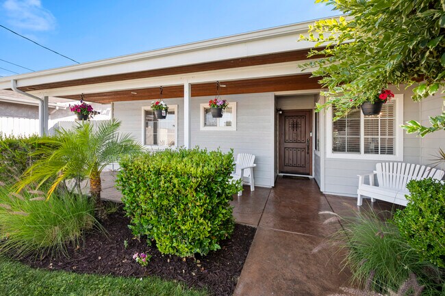 Building Photo - 3244 Marathon Drive