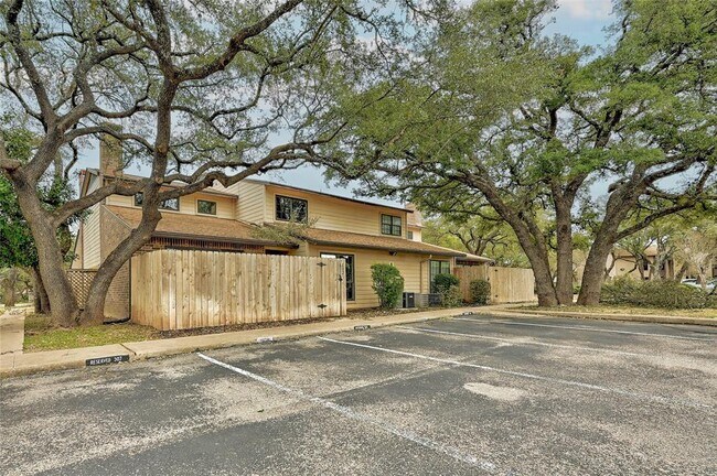 Building Photo - 4159 Steck Ave