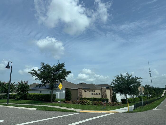 Foto del edificio - 516 Pinecrest Loop
