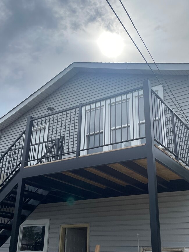 Building Photo - 4415 S Keeler Ave