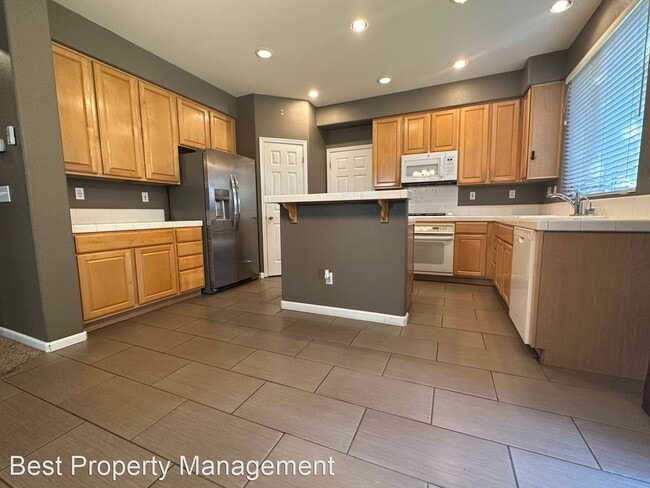 Building Photo - 4 br, 3 bath House - 1259 Elberta Parkway