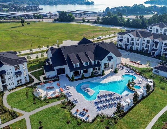 Building Photo - 275 Pine Terrace Dr