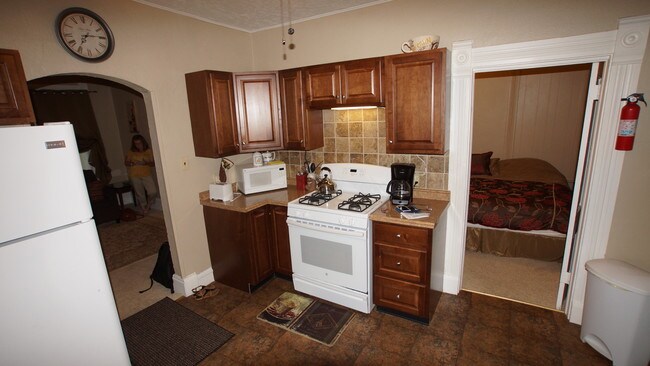 Cocina - 2002 4th W St