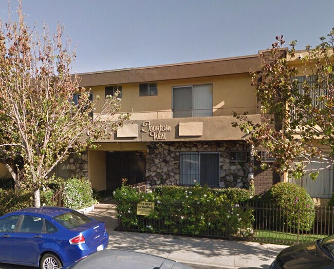 Foto del edificio - 6701 Fountain Ave