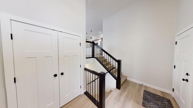 Building Photo - 10505 133 Ave