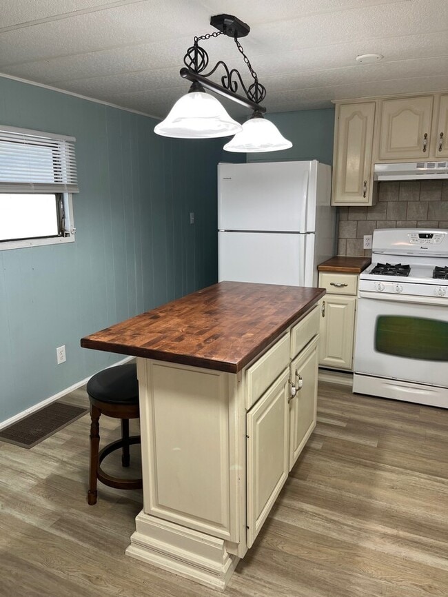 Building Photo - mobile home