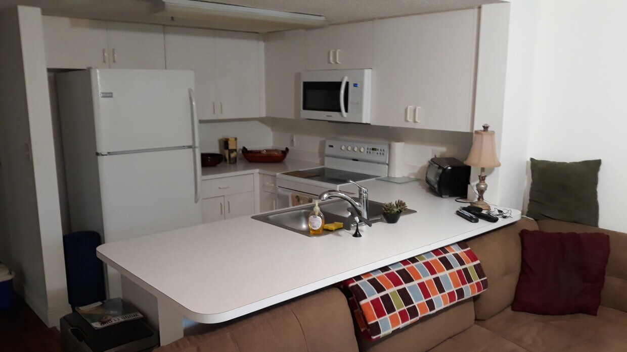 9470 Tangerine Pl Unit 205, Davie, FL 33324 Condo for Rent in Davie