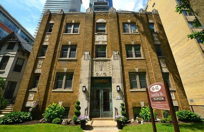 Building Photo - 40 Isabella St