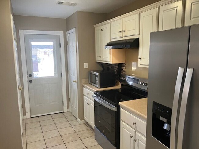 Foto del edificio - 108 Peyton Cove