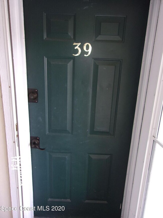 Foto del edificio - 2170 Knox McRae Dr
