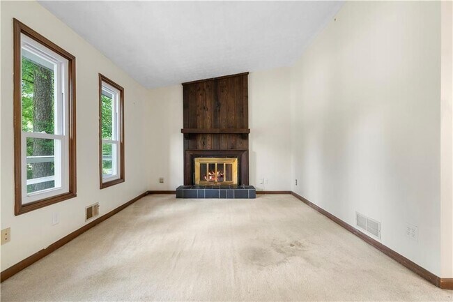 Foto del edificio - 3260 Creek Hollow Dr
