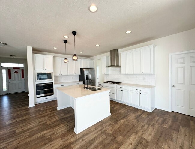 Foto del edificio - 1327 Sunnybrook Ln