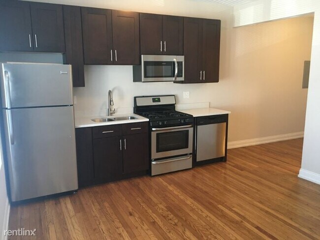 Foto del edificio - 4911 W Cuyler Ave