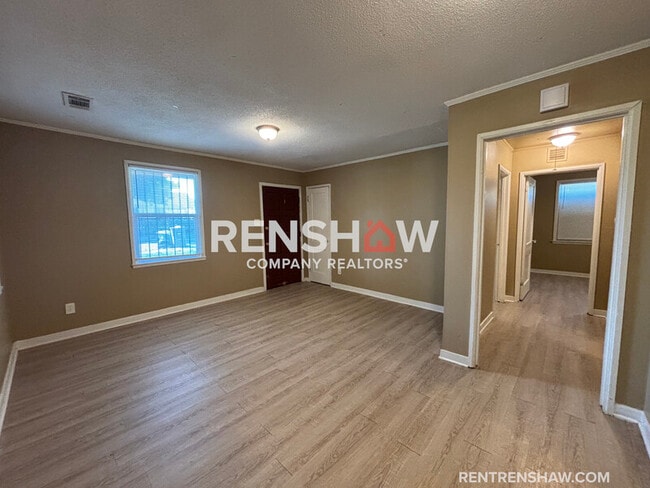 Building Photo - 1978 Sparks St