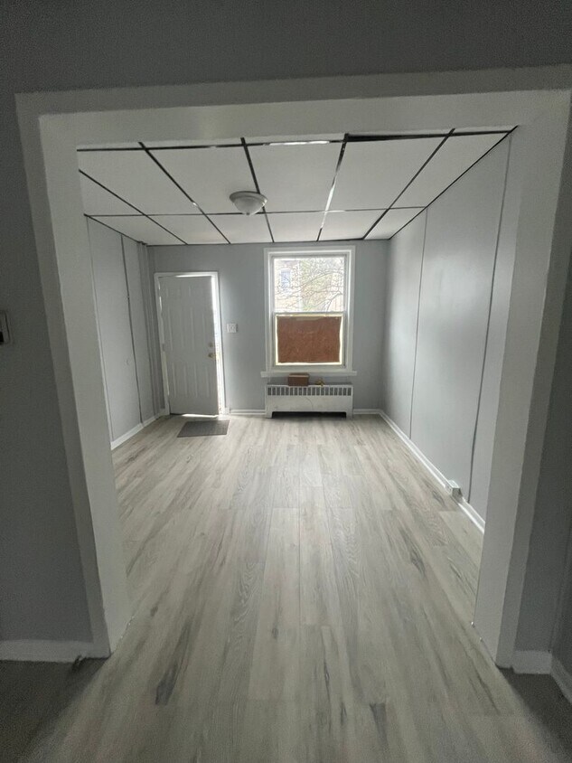 Primary Photo - Fully renovated 3 bedrooms 1 bath House
