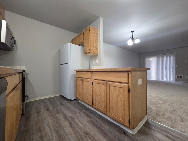 Building Photo - Tired of Apartments? Come Live In This Beauty!!