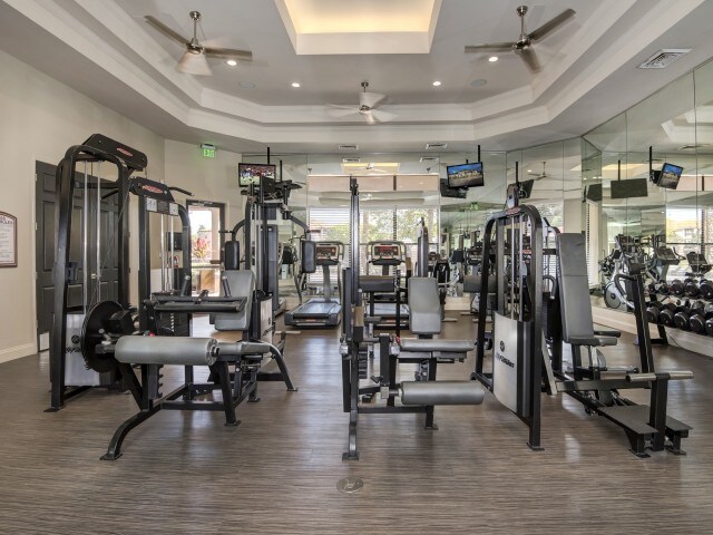Rooms To Go 13 Reviews Furniture Stores 1500 N Alafaya Trl Waterford Lakes Orlando Fl Phone Number Yelp