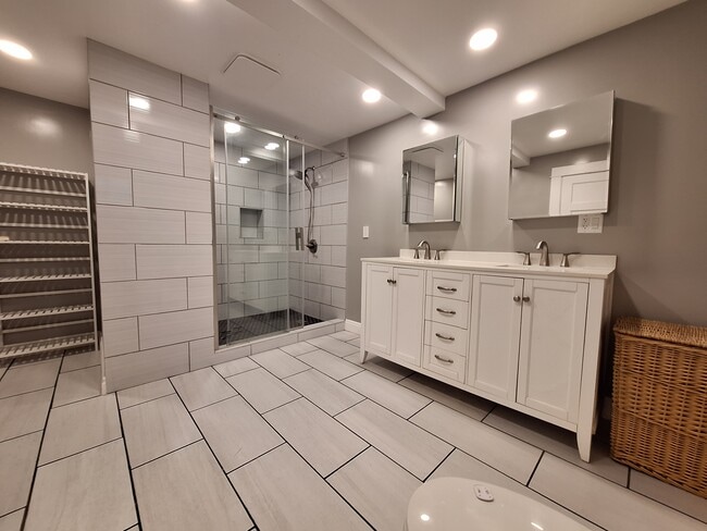 Luxury Bathroom - 820 Beryl St