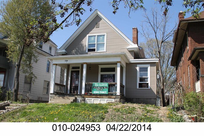 Building Photo - Large 7 bedroom, 2 bath home.