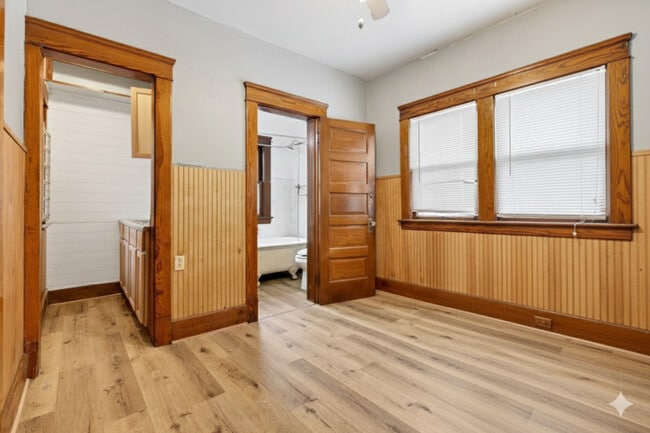 Foto del edificio - 2977 E 66th St