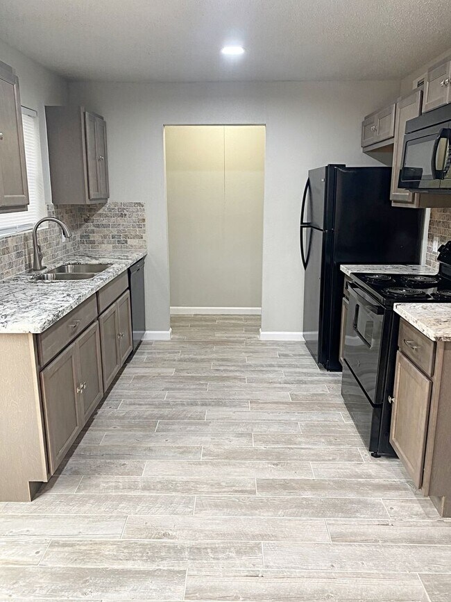 Foto del edificio - 5921A Bedford, Beaumont, TX 77708