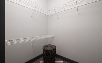 Alliance 2x2 1144 Walk-in Closet - The Gathering at Arbor Greens