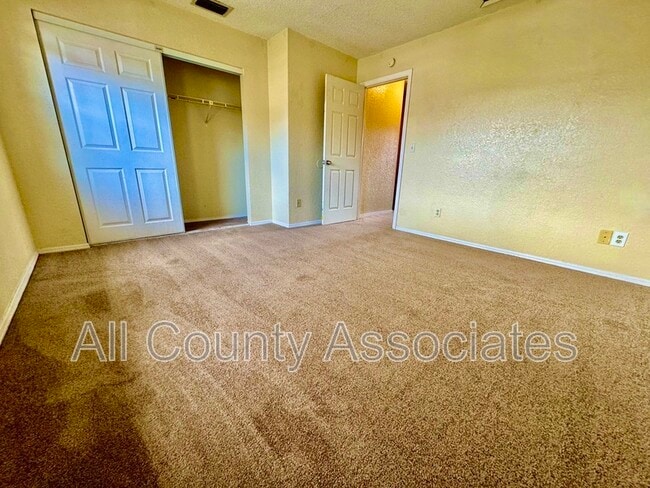 Building Photo - 8923 Cochise Ln