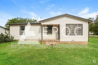 Building Photo - 705 N 3rd St