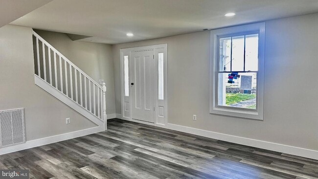 Building Photo - 5241 Main St