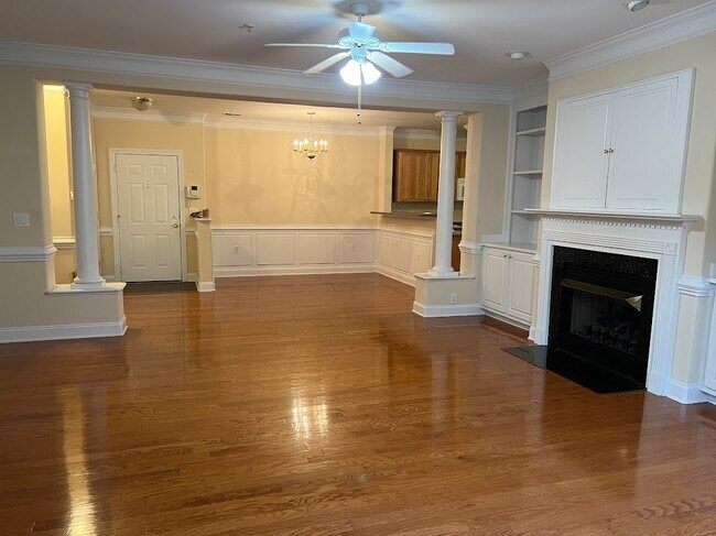 Foto del edificio - 524 College Rd