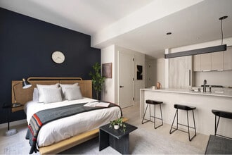 Building Photo - 1 W 60th St