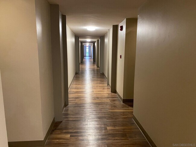 Foto del edificio - 2510 Torrey Pines Rd