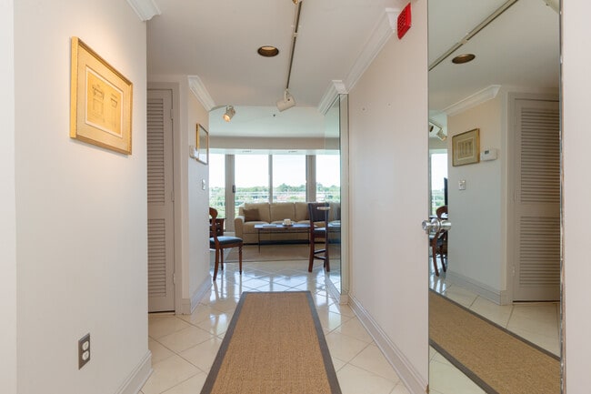 Foto del edificio - 1275 25th St NW