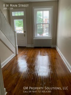 Building Photo - Renovated  2 Bed 1 Bath Townhome  For Rent!