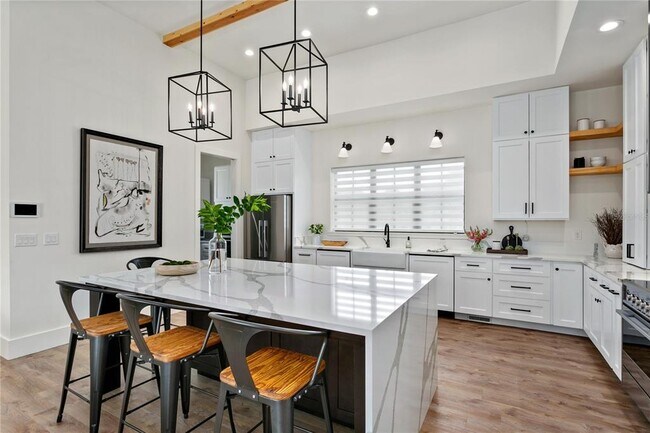 Building Photo - 7824 Marsh Pointe Dr