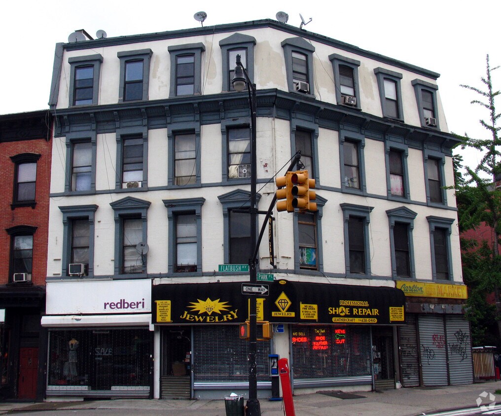Primary Photo - 339-341 Flatbush Ave