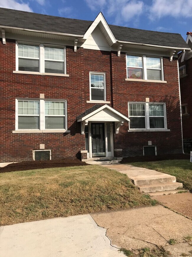 Building Photo - 1224 Tamm Ave