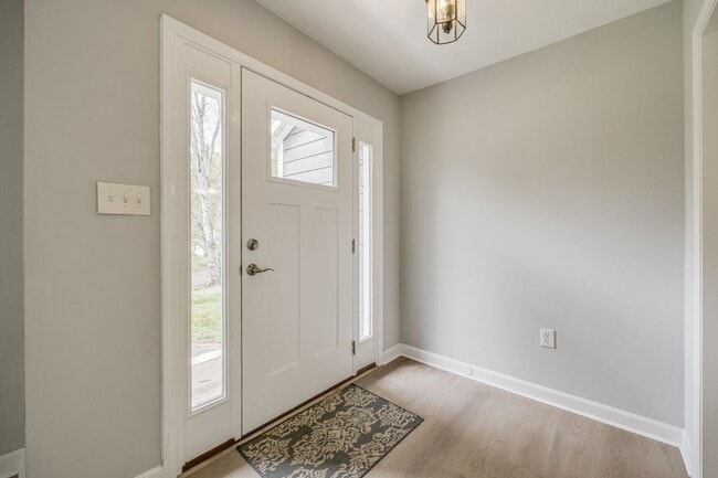 Foto del edificio - Beautiful 3 bedroom 2 full bath Ranch on a cul-de-sac in Charlotte's Walnut Creek community.