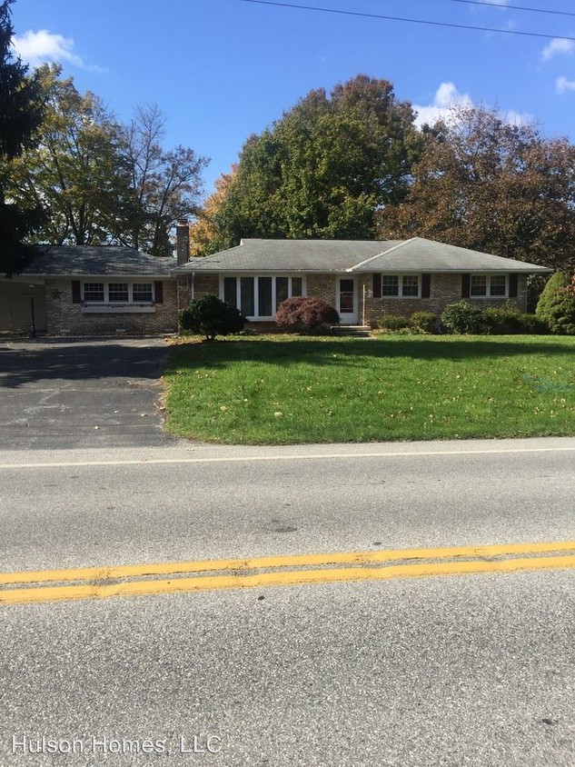 Primary Photo - 4 br, 2 bath House - 945 Westminster Road