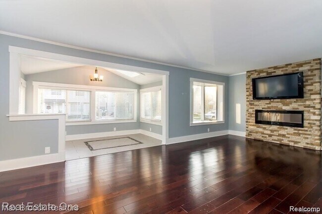 Foto del edificio - 1183 Bird Ave