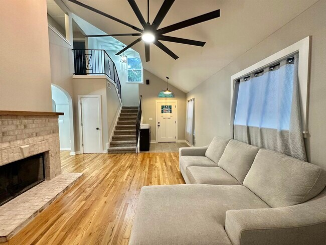 Building Photo - 4150 Forsythe Way