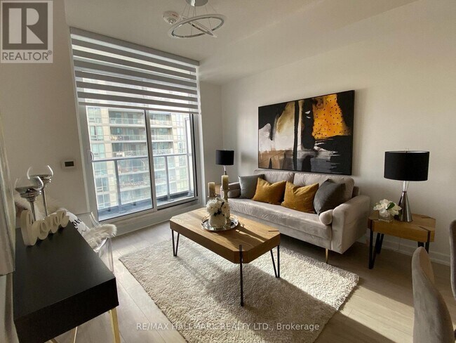 Building Photo - 38 Forest Manor Rd