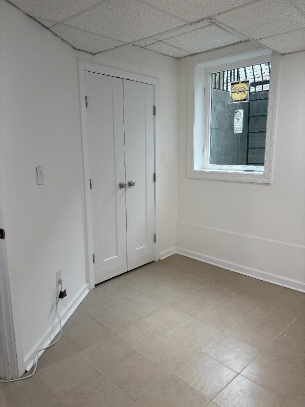 Foto del edificio - 1111 Curled Oaks Pl